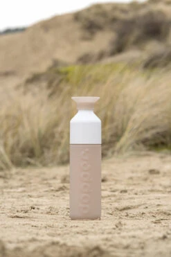 Dopper Waterfles 450 Ml Kunststof Dutch Dune -Keukenbenodigdheden Winkel mood photography for pdp 800x1200 0008 3773 20210204 dutch dune 001