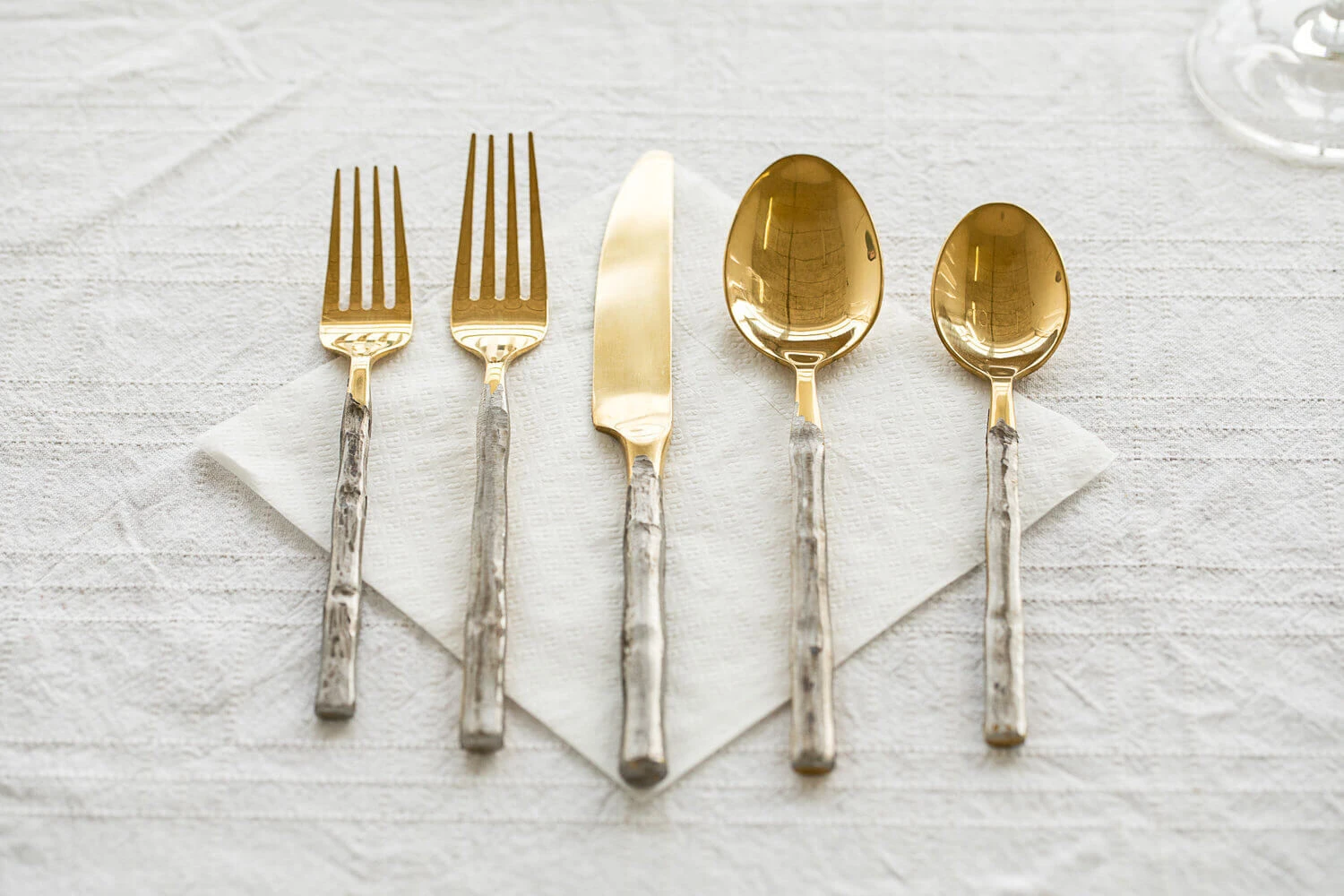 Daniël Van Dijck Bestekset Goudkleurig 5-delig 2 Daniël Van Dijck Bestekset Goudkleurig 5-delig